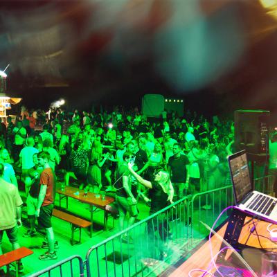 Party01